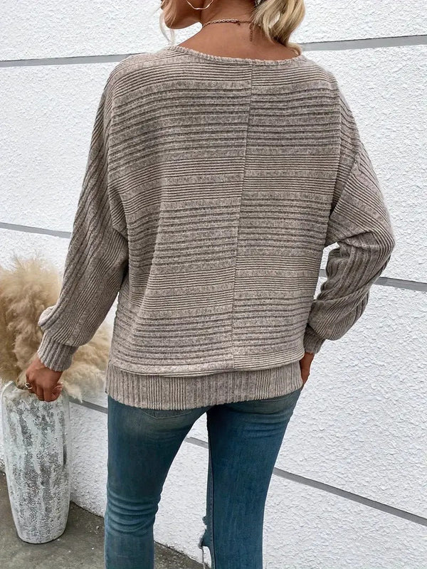 Våd | Ensfarvet sweater med brede ærmer til kvinder