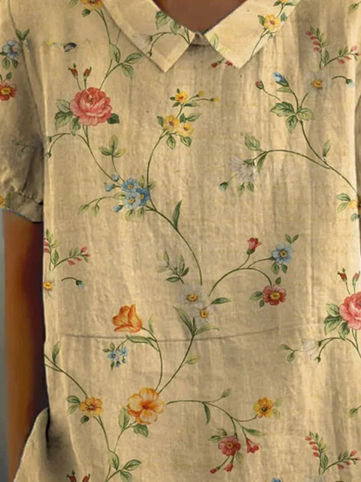 Karla - afslappet skjorte til kvinder lavet af bomuld og hør med retro blomsterprint